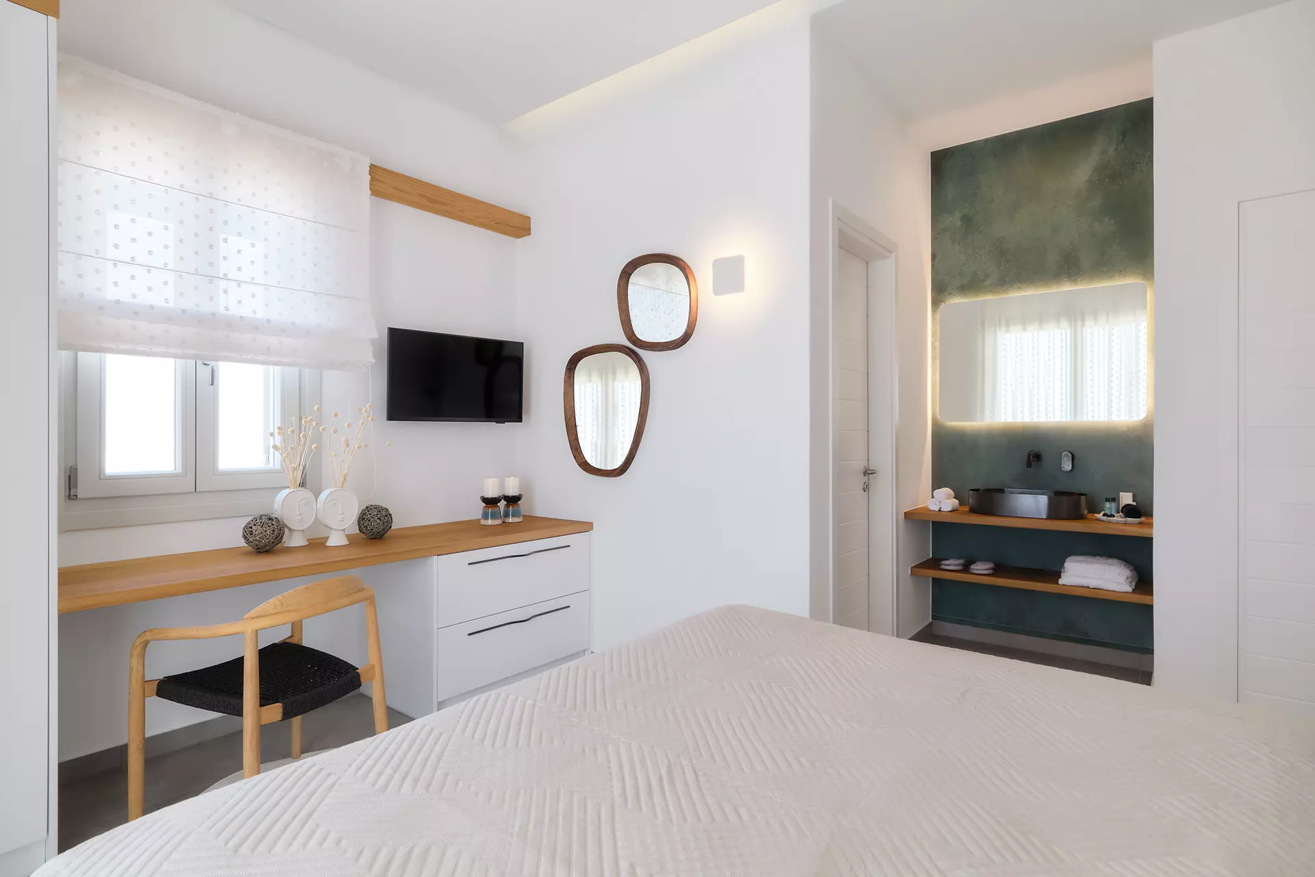 Apnia Master Bedroom 6