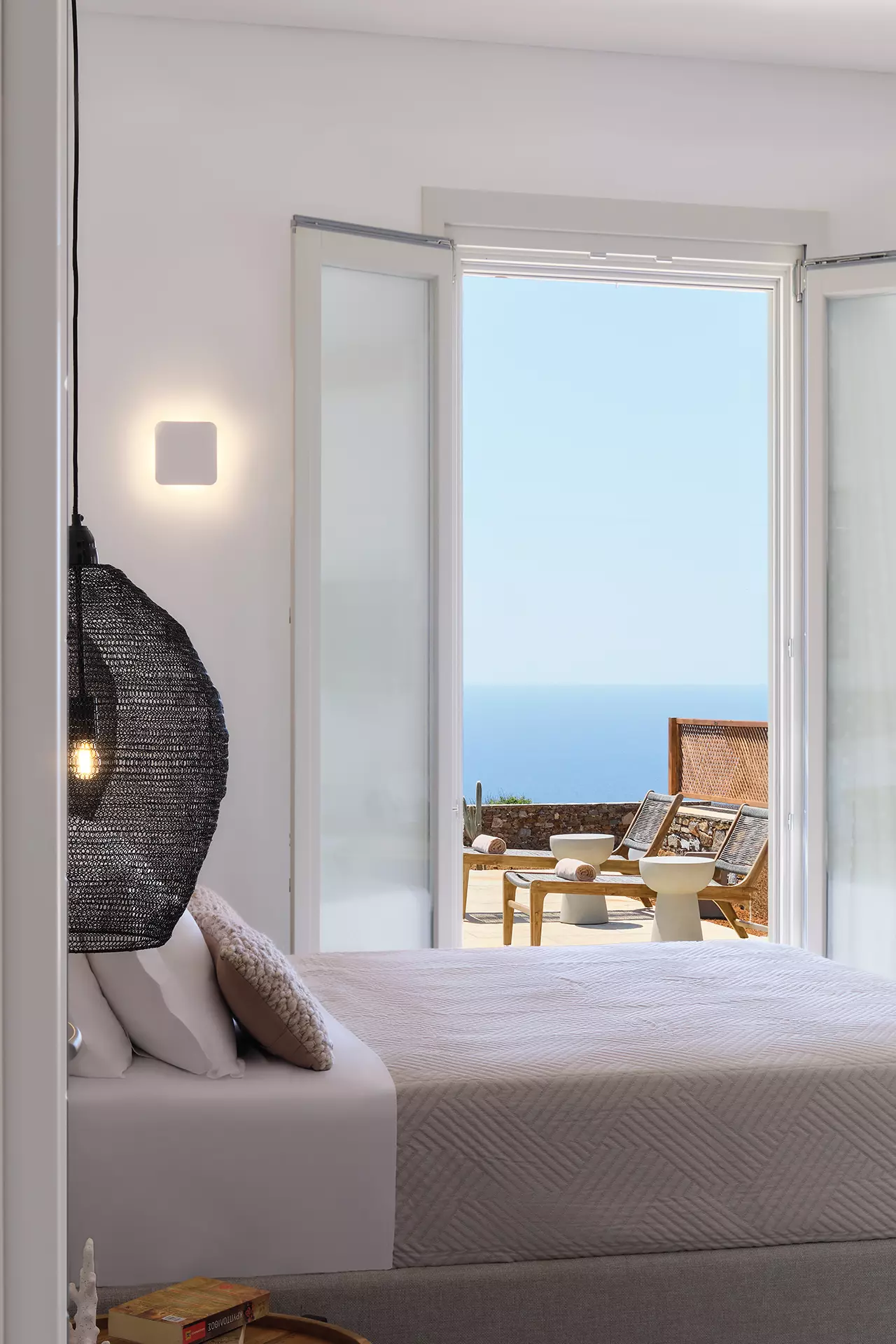 Apnia Master Bedroom 7